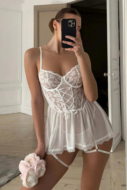 Babydoll mit Schnürung und transparentem Stoff
